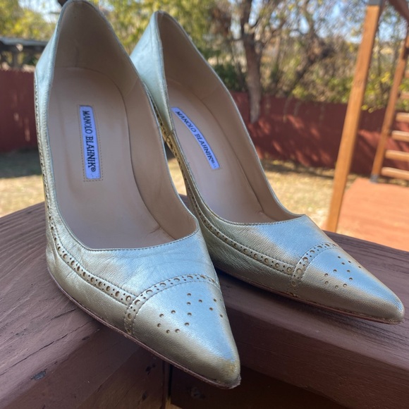 Manolo Blahnik Gold Heels - Picture 6 of 12